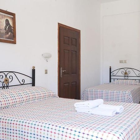 Glaro Garden Hotel Agia Trias Esterno foto