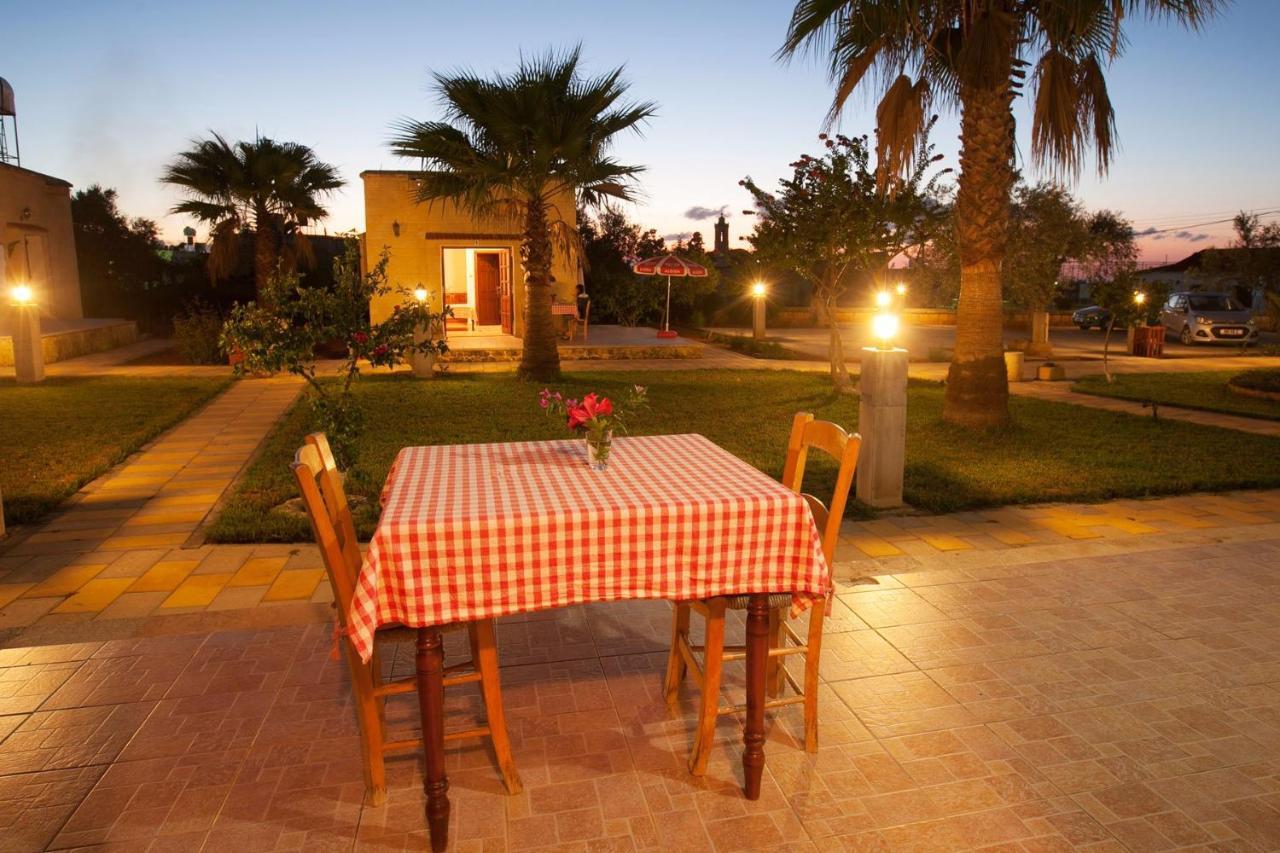 Glaro Garden Hotel Agia Trias Esterno foto