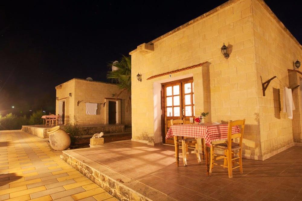Glaro Garden Hotel Agia Trias Esterno foto